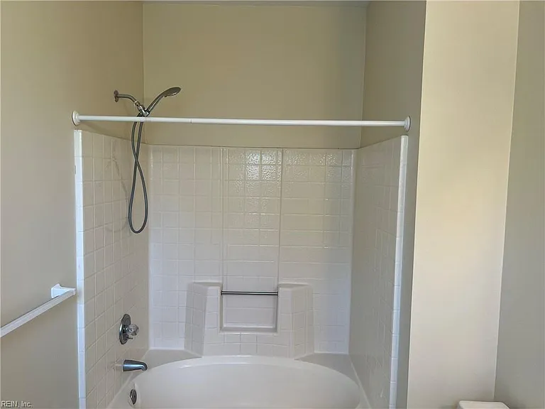 3201 Jade Ct #304 — Photo 26