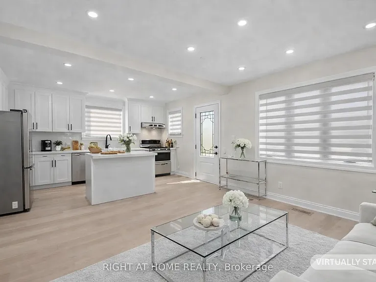 961 Victoria Park Ave — Photo 3