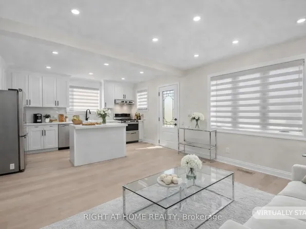 961 Victoria Park Ave, Toronto, ON M4B 2J4