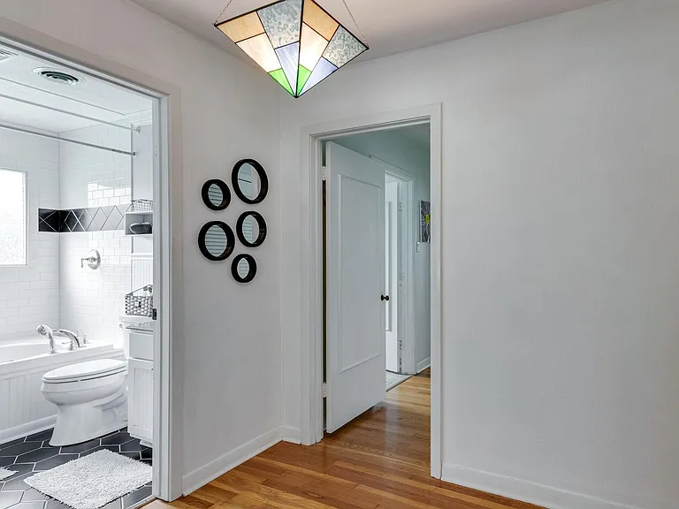 4240 Westmont Ct — Photo 16