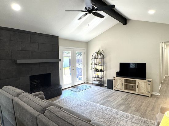 2013 Oxford Cir, Grand Prairie, TX 75051