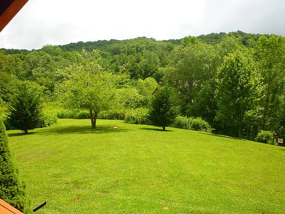 4th image of 151 Ramsey Hollow Ln
