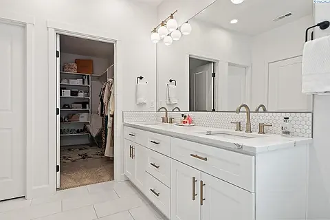 7811 Babine Dr — Photo 16