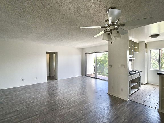 3rd image of 5502 Corteen Pl APT 211