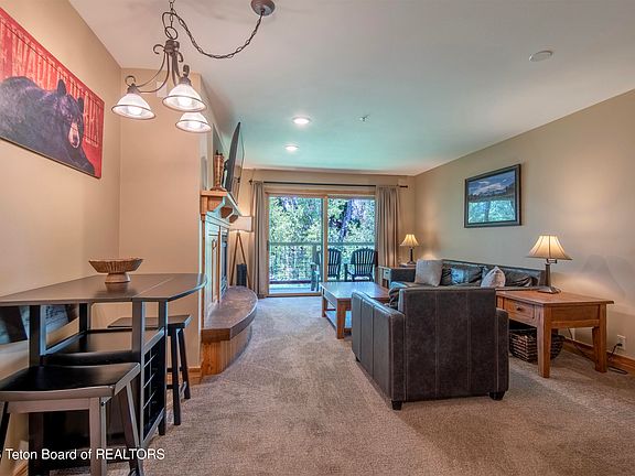 5th image of 2740 Shadowmoon Ln #215