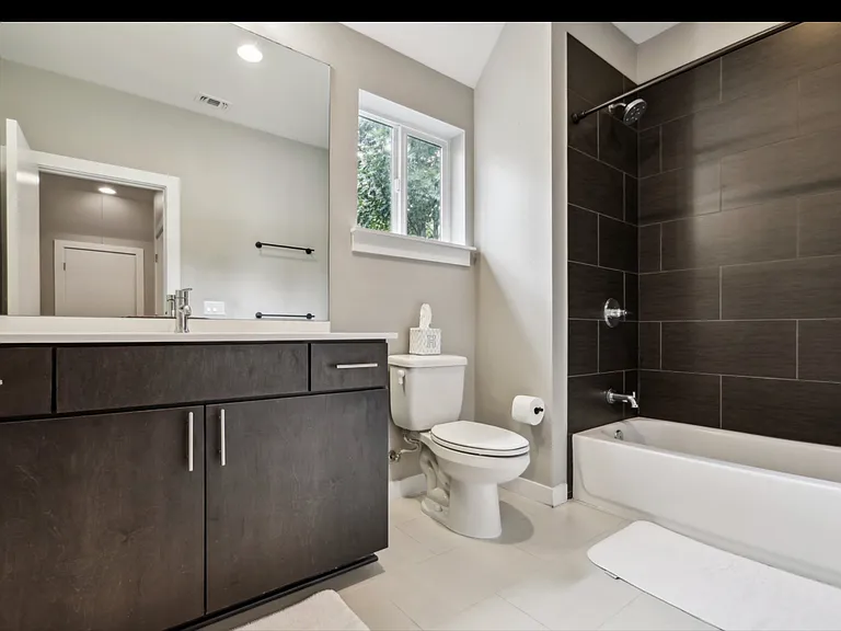 3001 Del Curto Rd — Photo 12