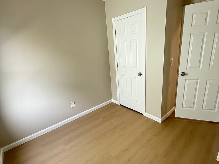 103 Helen St — Photo 5