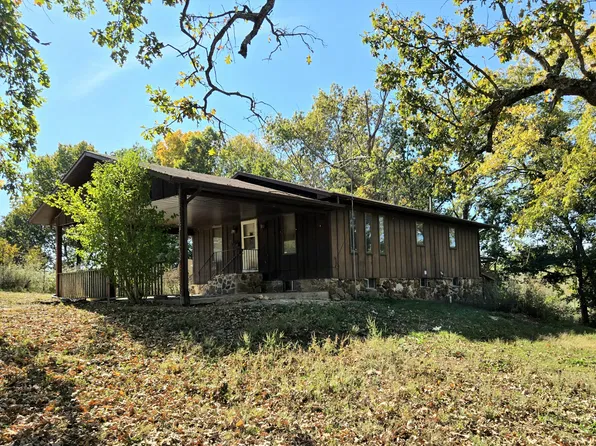 23155 Lawrence 1235, Aurora, MO 65605
