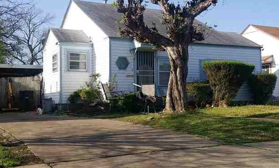 1st image of 1120 E Robert St