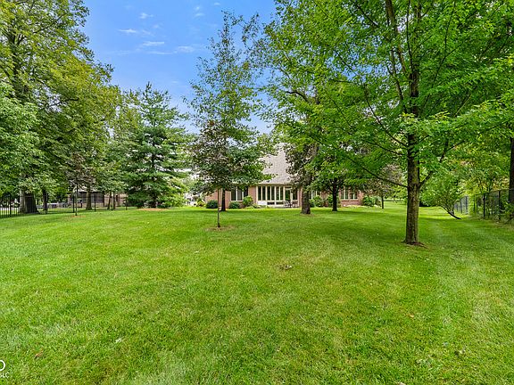4th image of 7722 Ashtree Ct