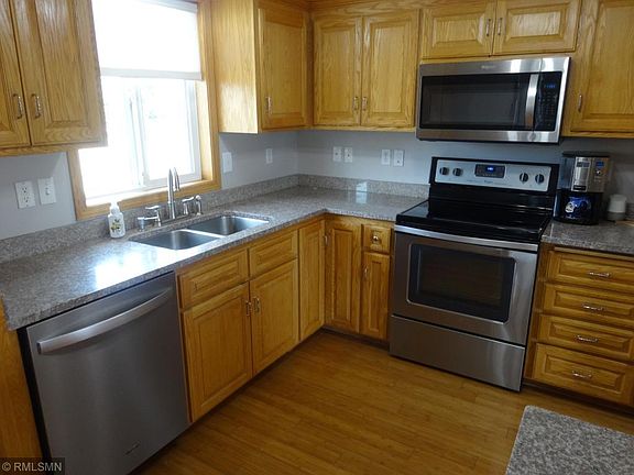 5th image of 740 Acacia Dr S