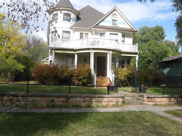 Front entrance view