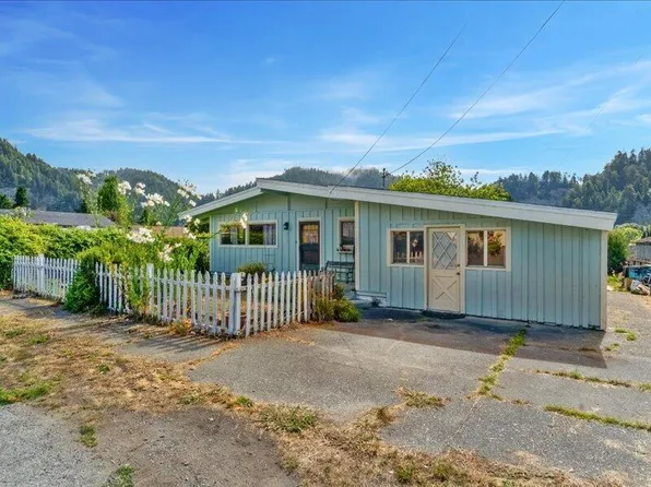 616 Rigby Ave, Rio Dell, CA 95562