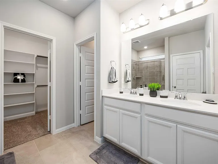 7047 Silverleaf Oak St — Photo 19