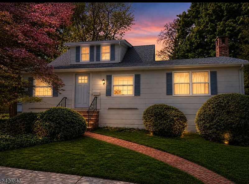 1st image of 12 Elmwood Ter