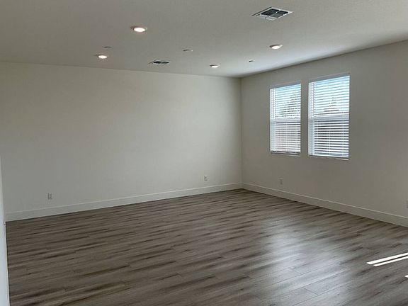 5th image of 16526 Bandon Ln