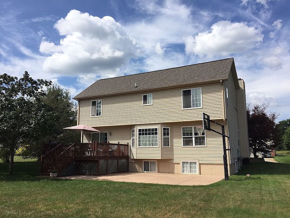 2nd image of 5227 Wyndham Pl