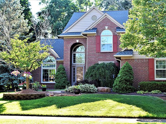 3rd image of 23250 Mystic Forest Dr