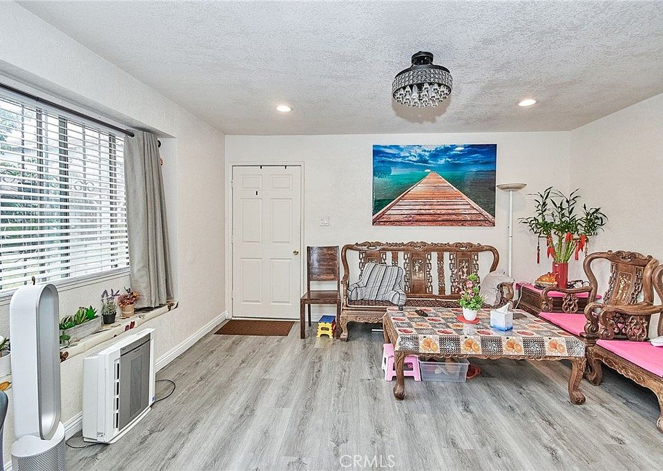 43 Paradise Vall N, Carson, CA 90745 MLS TR23150043 Zillow