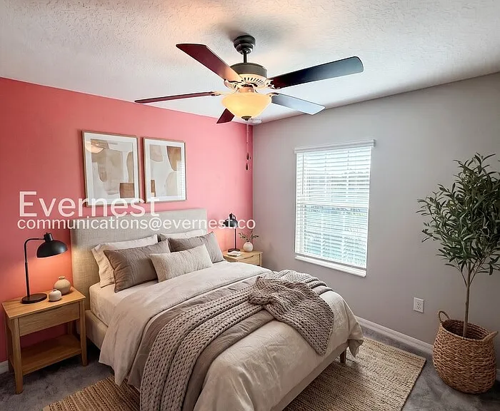 946 Royal Empress Dr — Photo 14