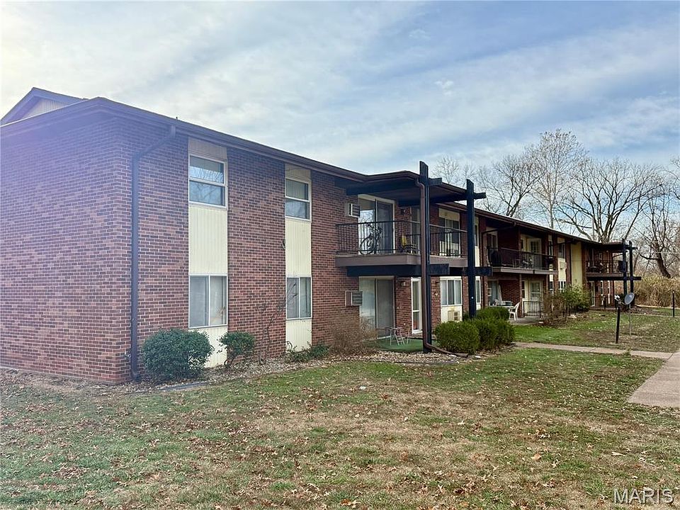 1st image of 7601 Hazelcrest Dr APT B