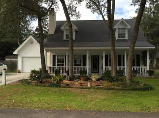 35 Cedar Crest Cir, Beaufort, SC 29907
