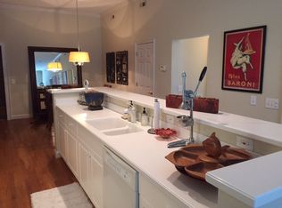 101 S Water St APT 4, Wilmington, NC 28401