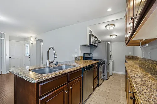 126 E Balboa Blvd Photo 1