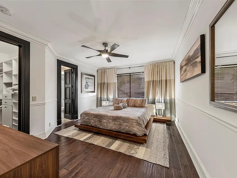 2430 Castilla Isle — Photo 32