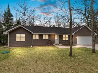 N7084 W Lake Crest Dr, Shawano, WI 54166
