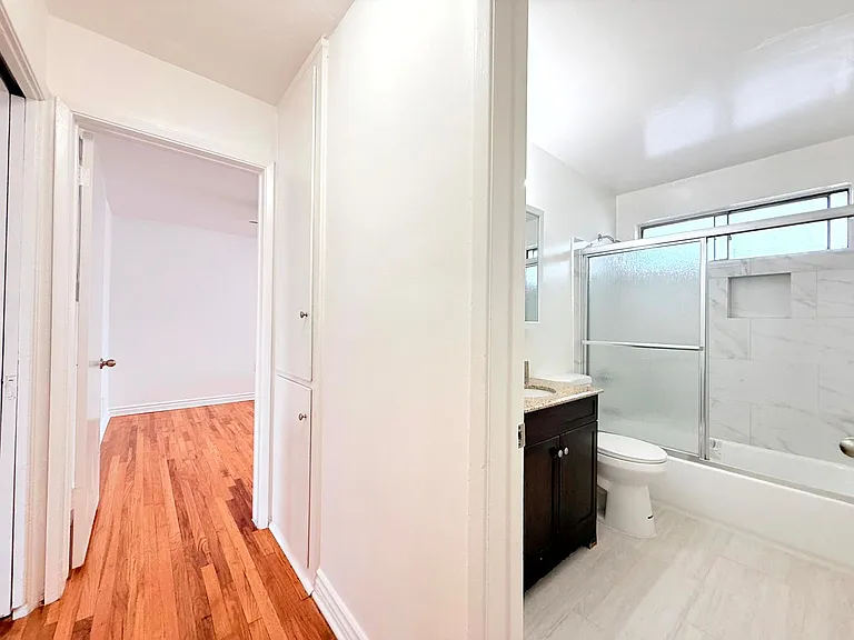 1323 N. Bronson Avenue — Photo 11