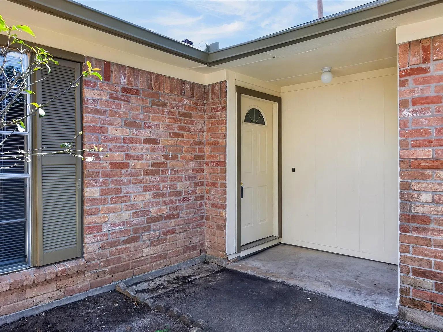 3 bed, 2.0 bath, 1381 sqft, $1,850 — Photo 4