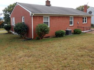 5 Terrace Ln, Luray, VA 22835