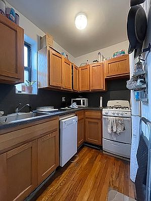 5th image of 350 7th St APT C5