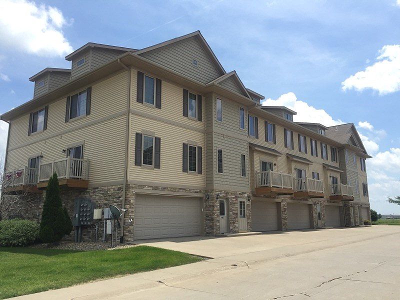 1st image of 480 Glenmoor Pl