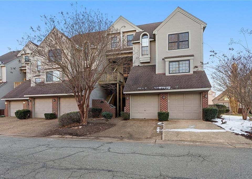 1st image of 742 Brookside Dr APT 104