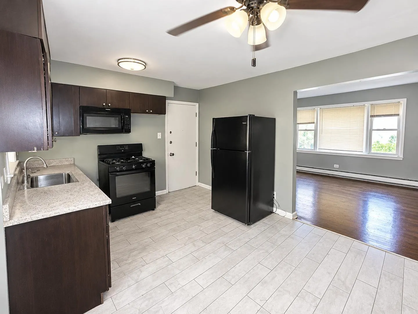 6711 South Chappel Avenue #1W — Photo 2