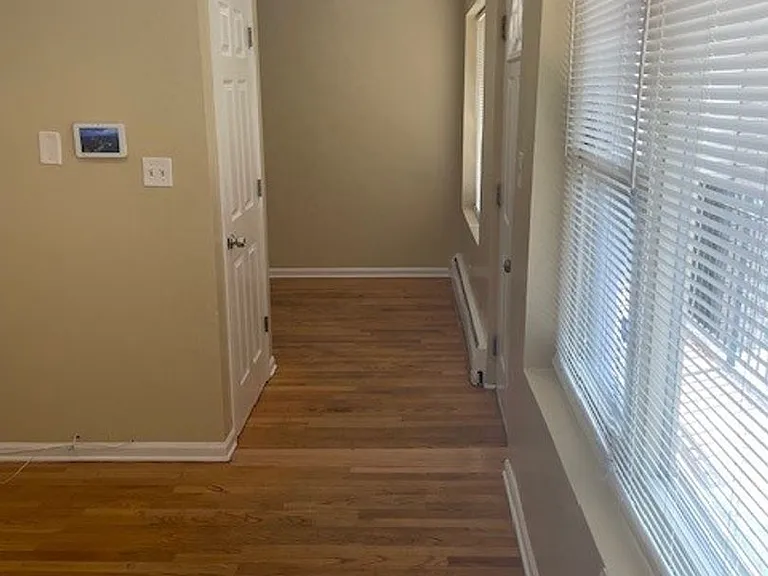 4801 N Ridgeway — Photo 8