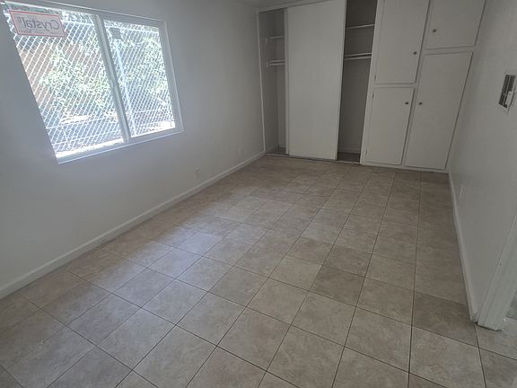 4th image of 942 W Bishop St APT 2