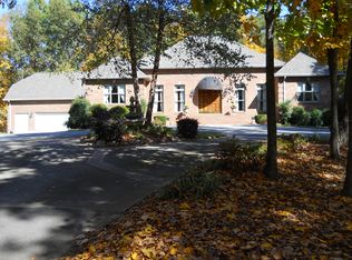 259 Davis Dr, Calhoun, GA 30701