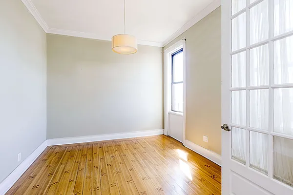 Rented by Compass | media 3