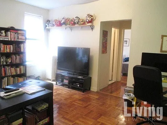 Rented by Living New York | media 9