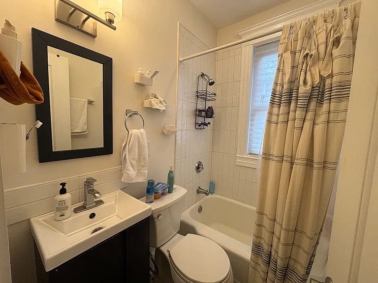 70 Strathmore Rd #9B — Photo 8