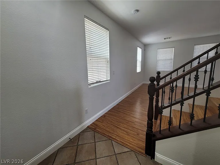 6140 Pine Villa Ave #103 — Photo 8