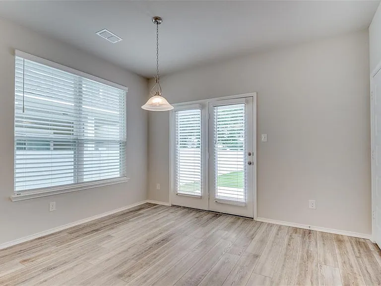 10156 Revere Dr — Photo 7