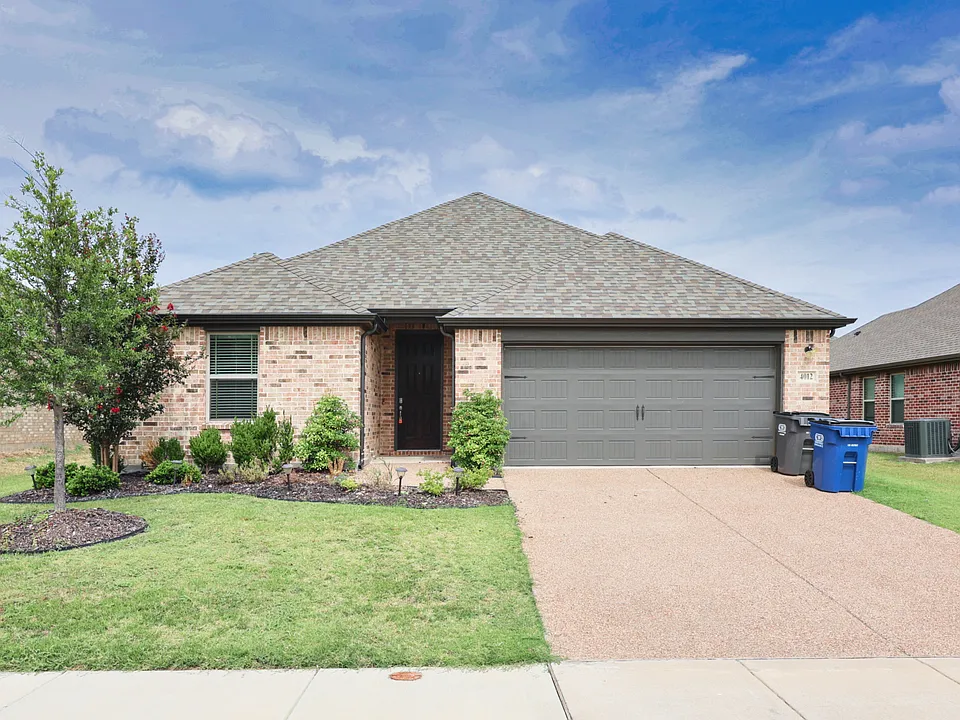 4012 Mockingbird Ln