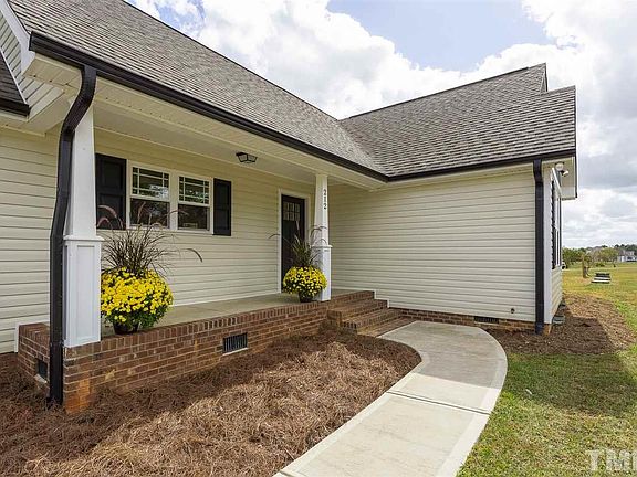 2nd image of 212 Virginia Lee Ln