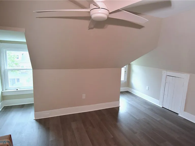 219 W Burke St #2 — Photo 16