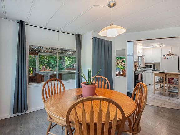 5th image of 1520 King Rd