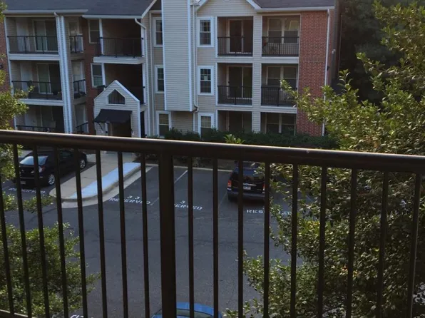 3313 Wyndham Cres #3210, Alexandria, VA 22302